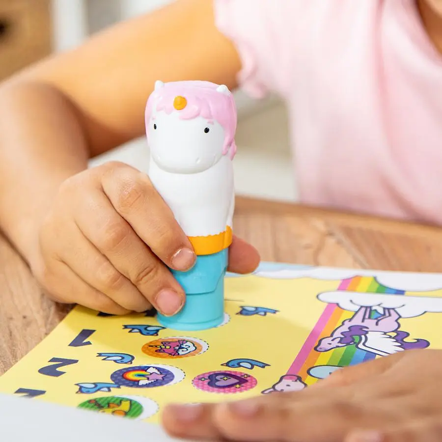 Набір з блокнотом та штампом з наліпками Melissa & Doug Sticker WOW Єдиноріг (SM93205/6074898) - фото 7