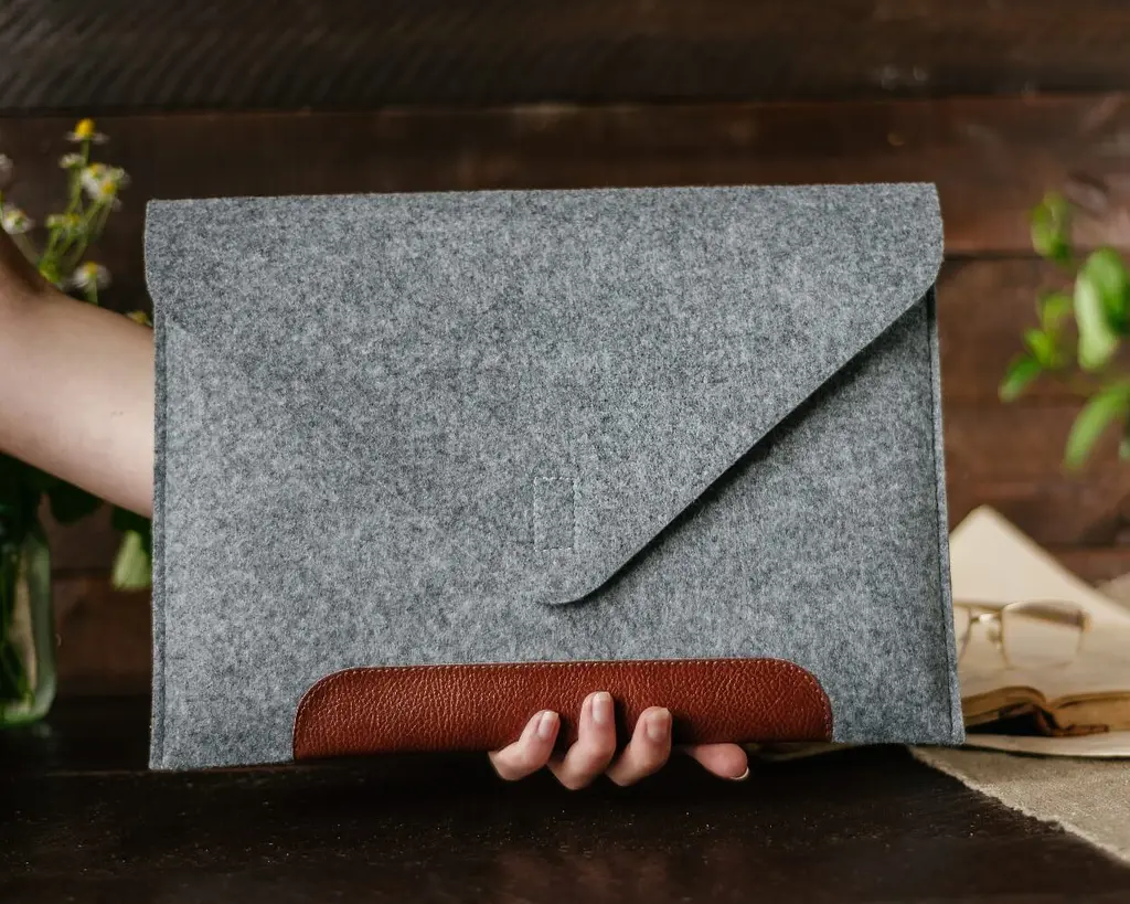 Чохол для ноутбука Gmakin для MacBook Pro 13"" Grey/Brown (GM10-13New) - фото 11