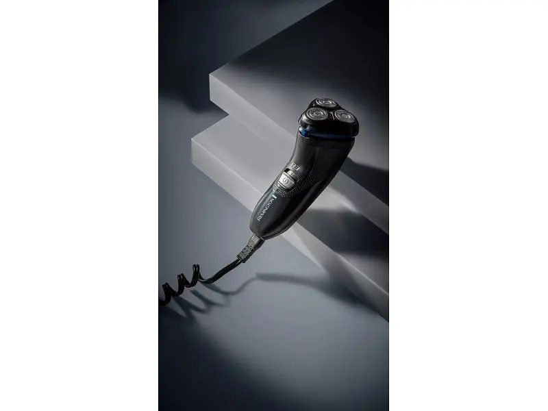Електробритва чоловіча Remington R3002 - фото 7