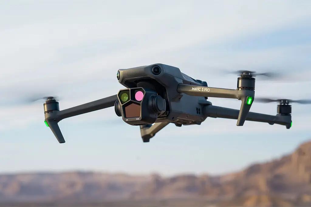 Квадрокоптер DJI Mavic 3 Pro with DJI RC (CP.MA.00000654.01) [84180] - фото 12