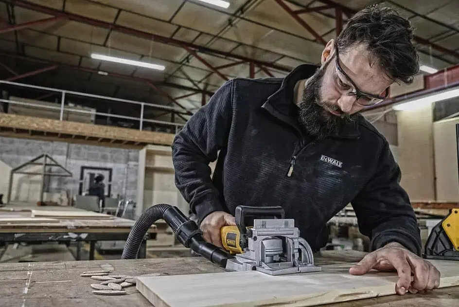 Фрезер мережевий DeWalt DW682K - фото 5