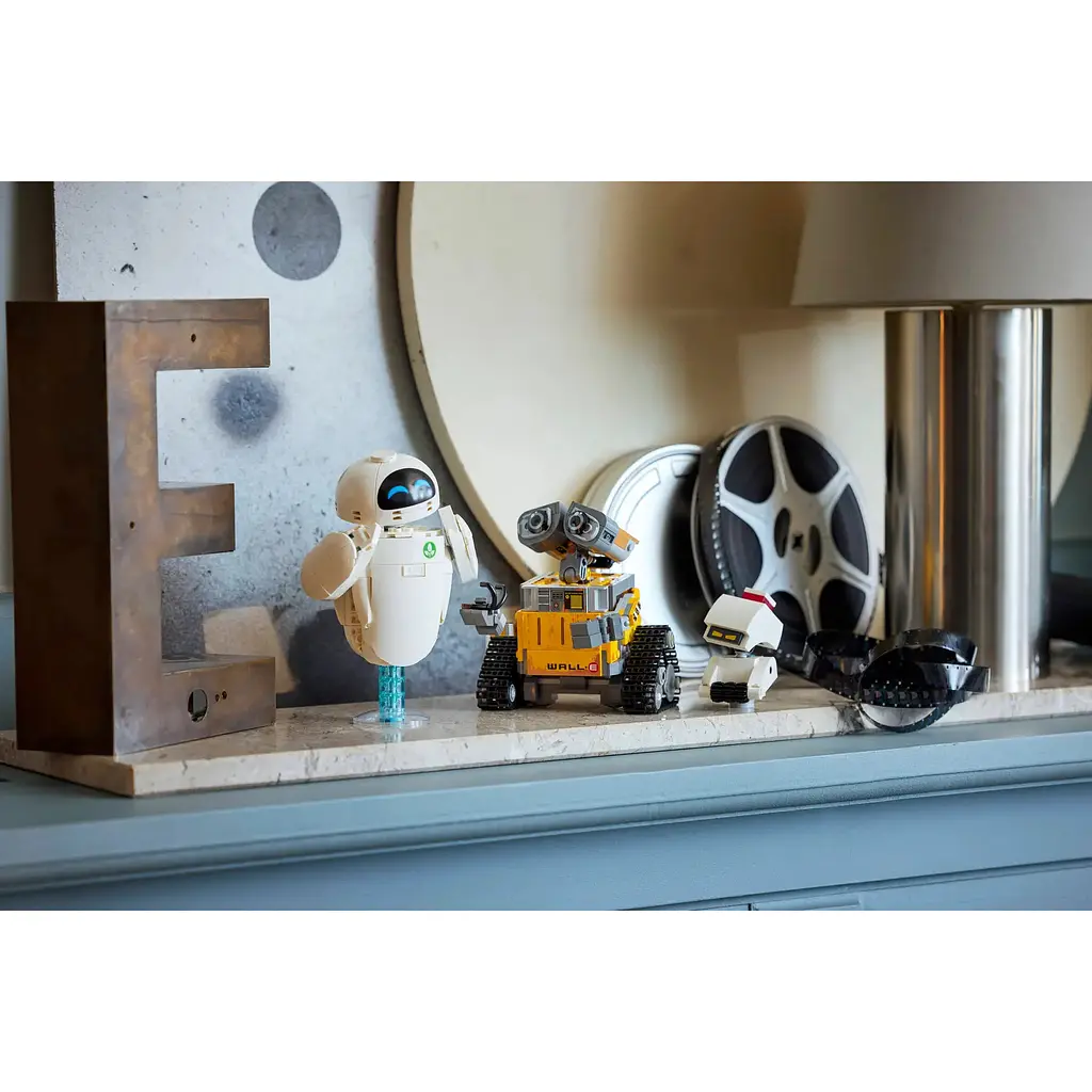 Конструктор LEGO Disney and Pixar ВОЛЛ·И и Ева 811 деталей (43279) - фото 14