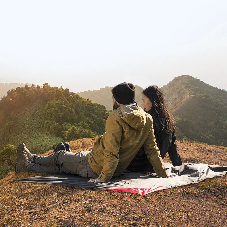 Килимок для пікніка водостійкий надлегкий Naturehike Moisture Picnic Mat NH17D050-B, 145x100 см, чорний - фото 7