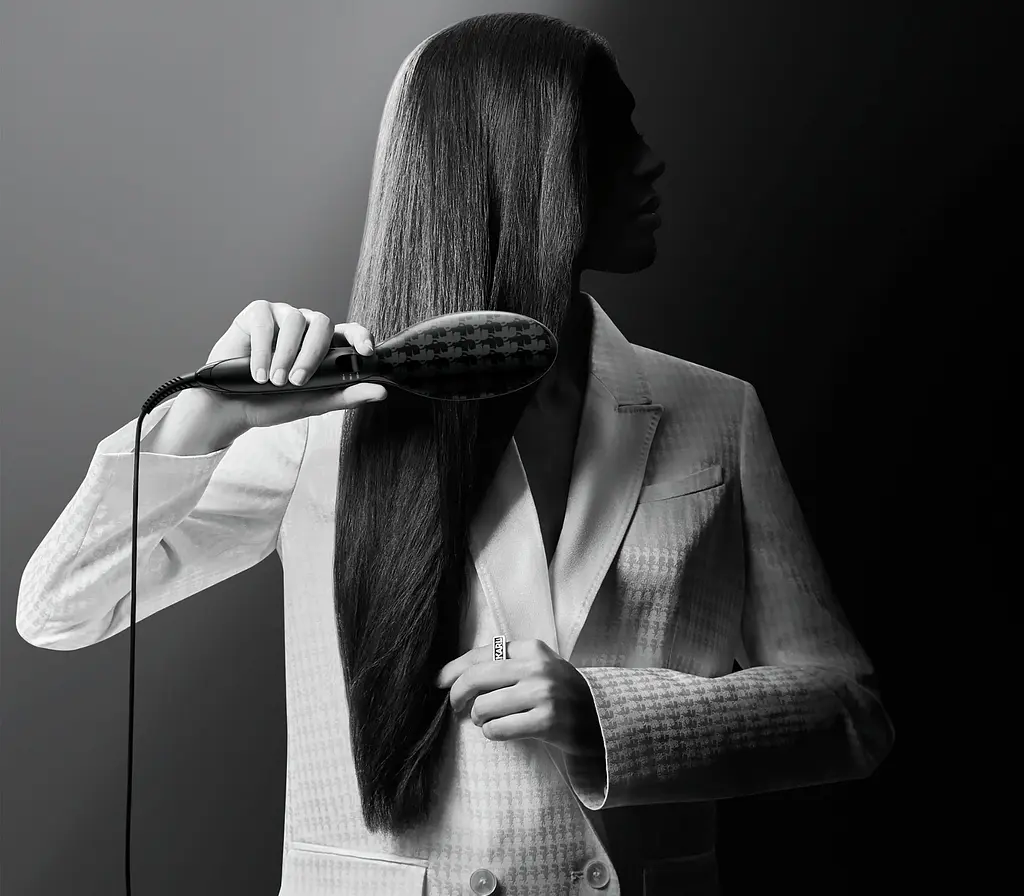 Щетка-выпрямитель Rowenta Powerstraight Karl Lagerfeld, черная (CF582LF0) - фото 9