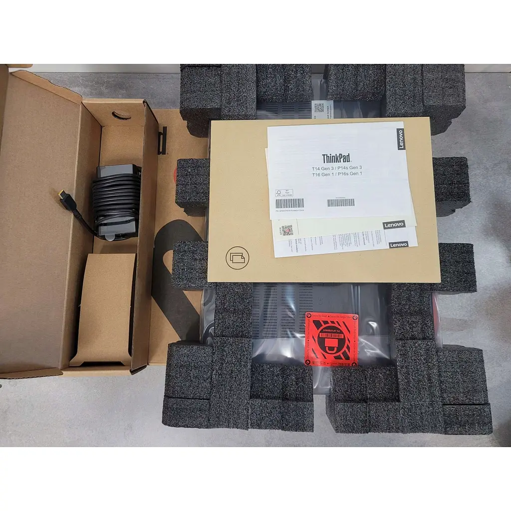 Ноутбук Lenovo ThinkPad P16s, 7 PRO 6850U, 16GB, 1TB, IPS, Windows 11 Professional - фото 3