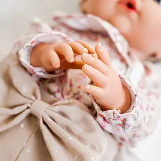 Кукла Nines d`Onil Tita Flowers, 48 см (6082) - фото 2