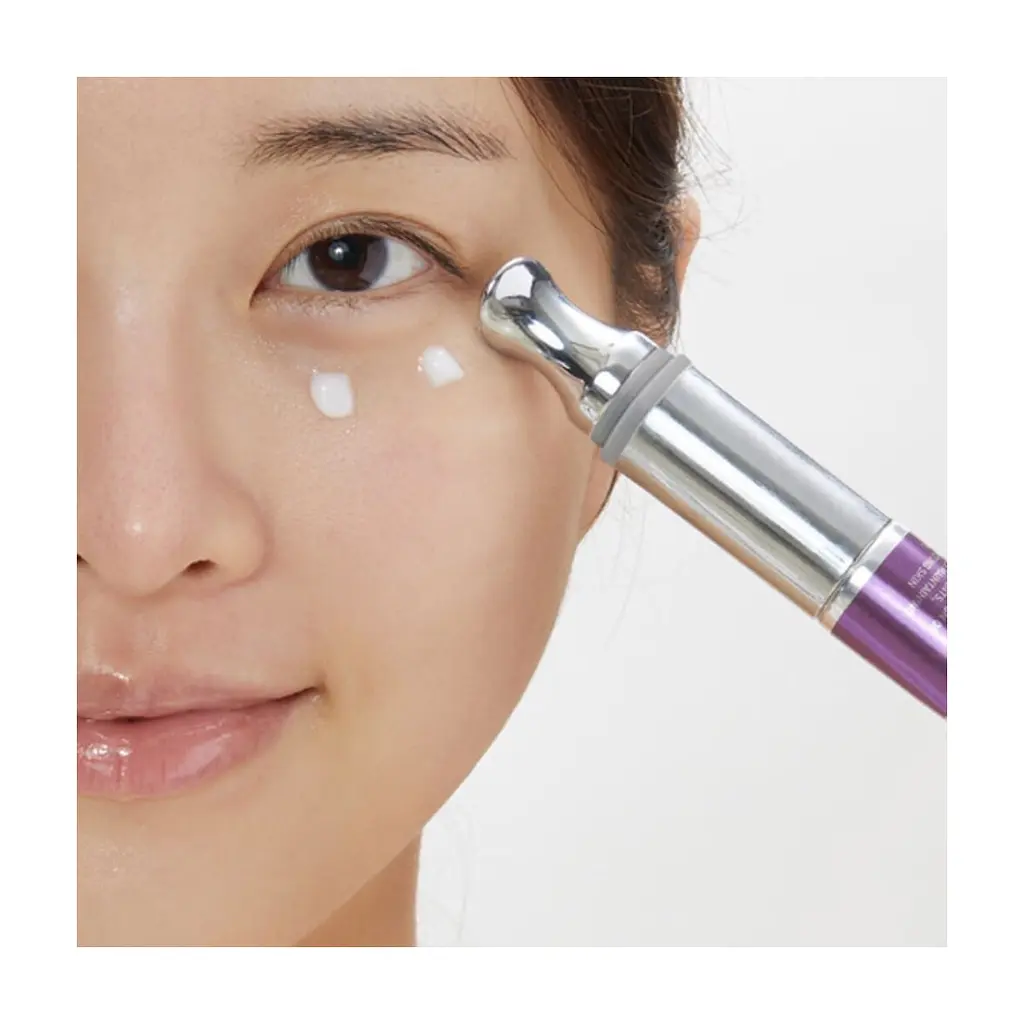 Крем для шкіри навколо очей VT Cosmetics Reedle Shot Lifting Eye Cream 15 мл (8809695679544) - фото 2