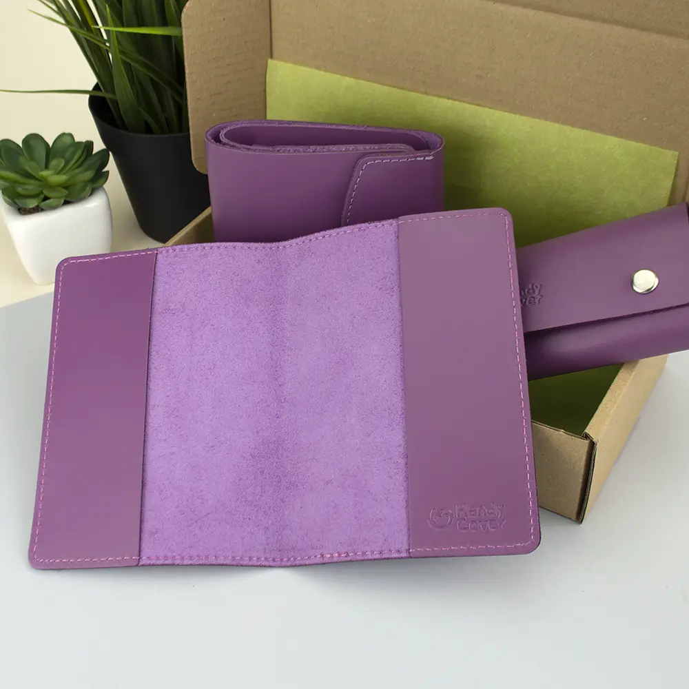 Подарунковий жіночий набір Handycover №54 (фіолетовий) гаманець + ключниця + обкладинка на паспорт - фото 3