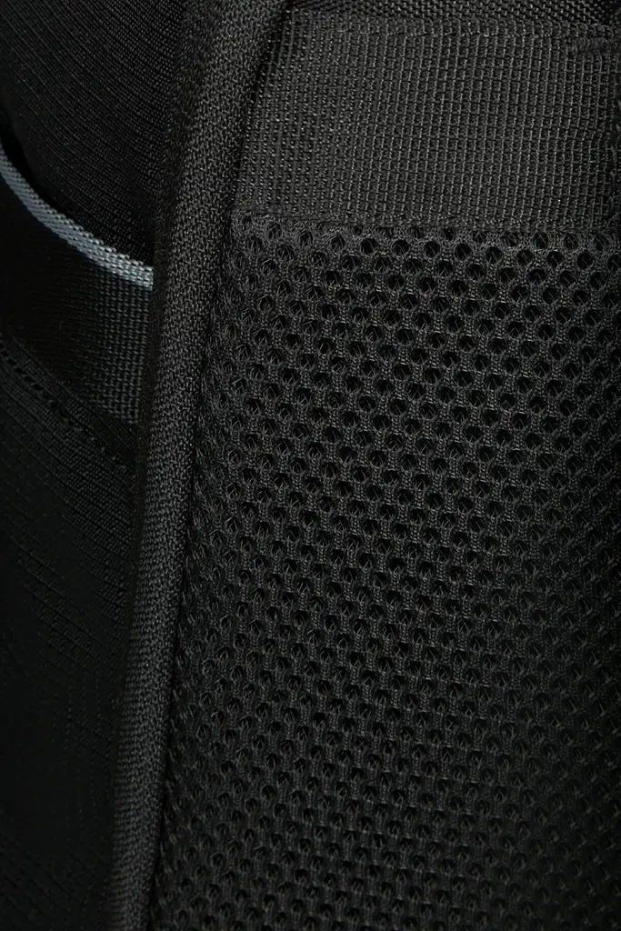 Рюкзак S/M 15.6" American Tourister TAKE2CABIN BLACK 40x30x20 91G*09009 - фото 10