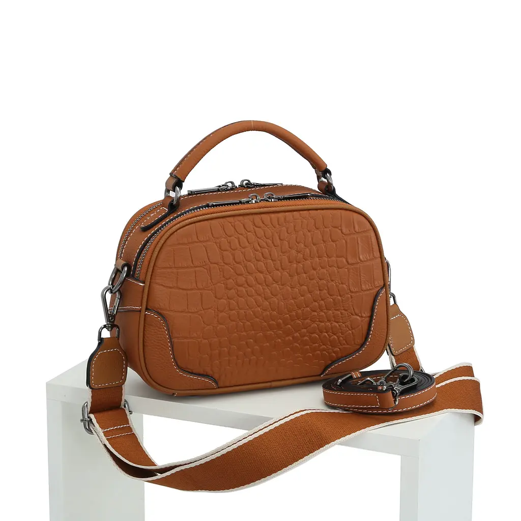 Сумка Italian Bags Міледі 24x9x17 см Коричневий (id_1123)