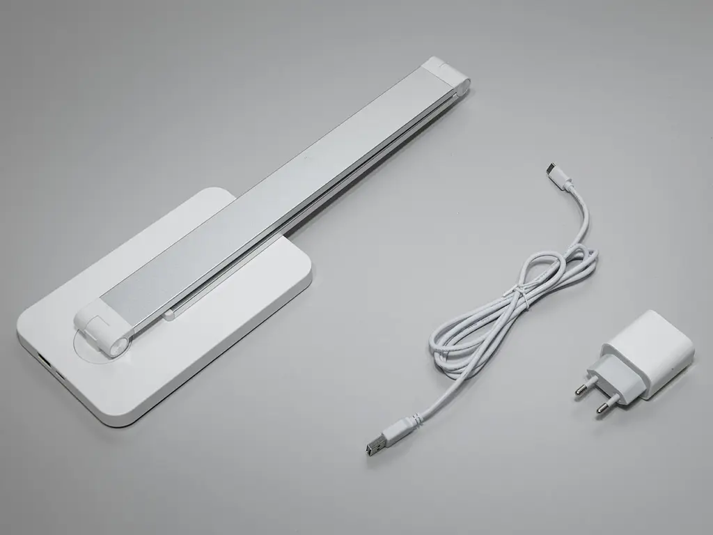 Світлодіодна настільна лампа з бездротовою зарядкою Diasha A855SL wireless charge - фото 5