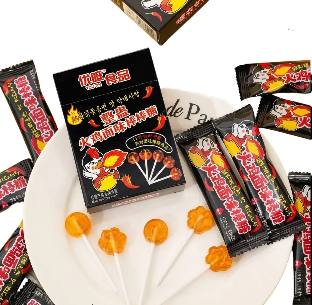 Гострі льодяники на паличці Yowang Foods зі смаком корейської локшини Buldak 4шт, 25г - фото 3