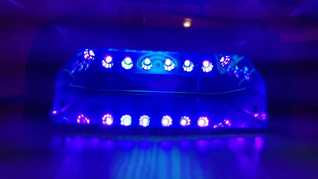 LED Лампа для нігтів манікюру Сушилка гібридна УФ LED+CCFL 36W UKC червона - фото 9