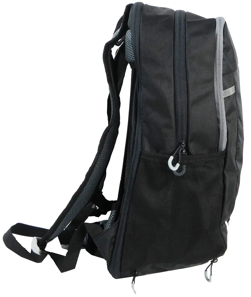 Рюкзак спортивний з дощовиком Crivit IAN398768 17L Чорний - фото 4