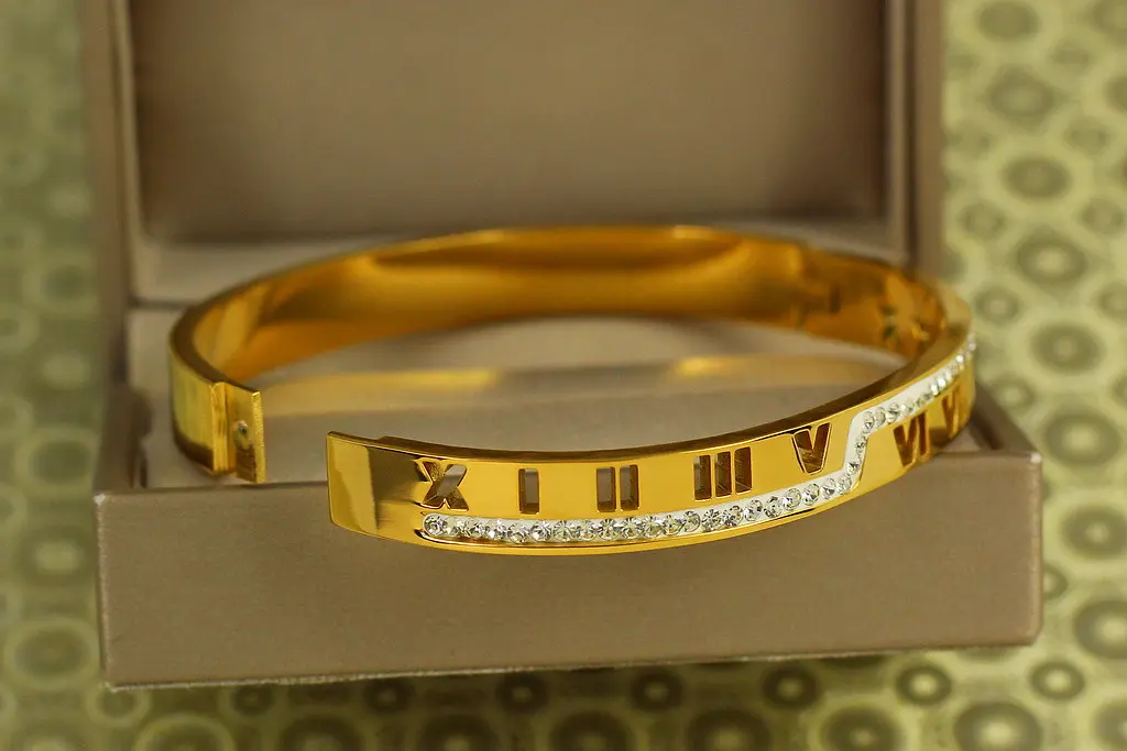 Браслет бенгл Xuping Jewelry жорсткий Roman Numeral 60 мм на руку від 17 до 19 см лимонний - фото 2