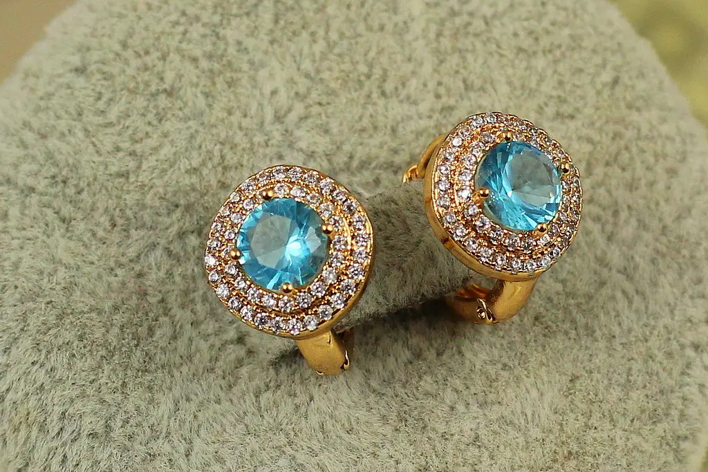 Сережки Xuping Jewelry велика мрія із блакитним каменем 1,3 см золотисті - фото 3