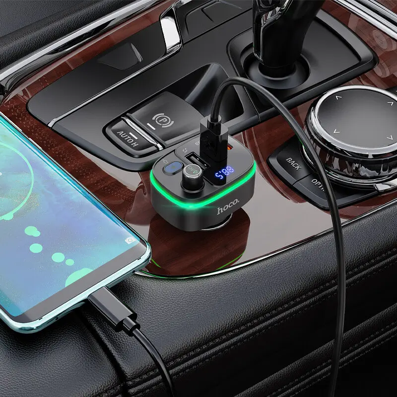 Автомобильный адаптер HOCO Fast car BT FM transmitter E62 2USB и 1Type-C 20W - фото 3