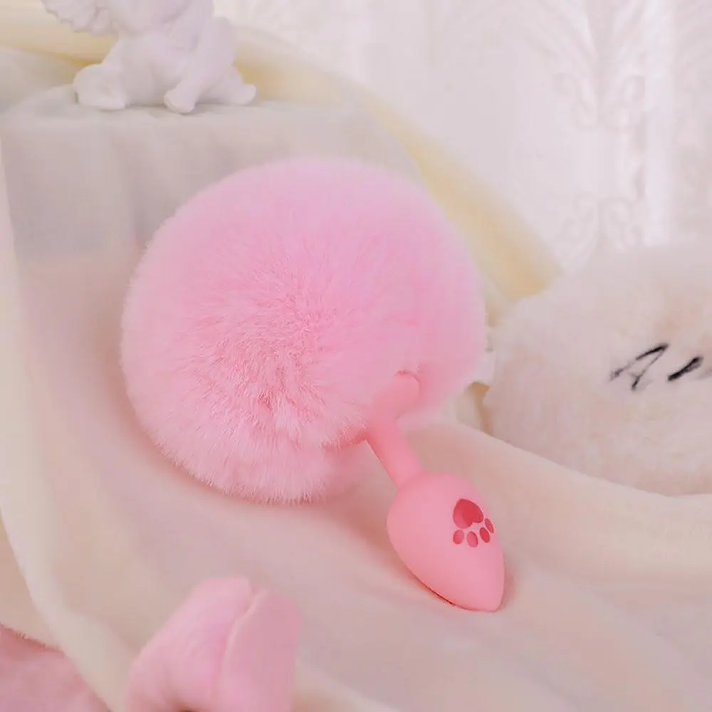 Силіконова анальна пробка з пухнастим хвостом кролика та принтом лапки 2.8 см Рожева - фото 2