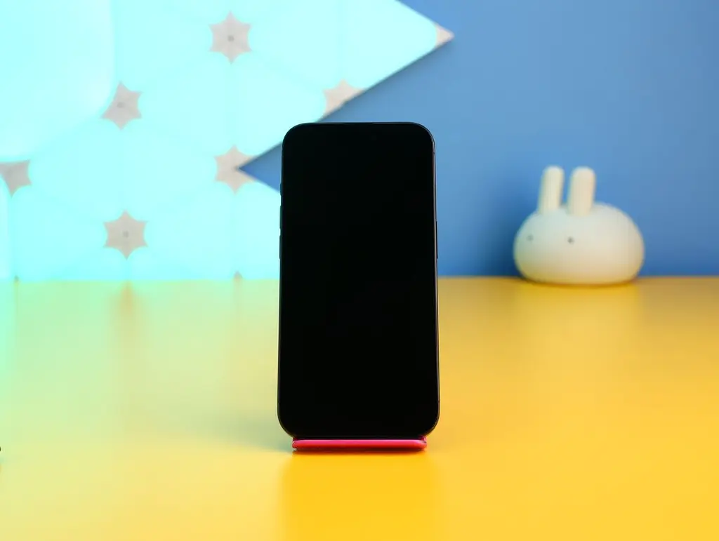 Смартфон Apple iPhone 15 Pro 128GB Black Titanium (MTUV3) Б/У [175059] - фото 4