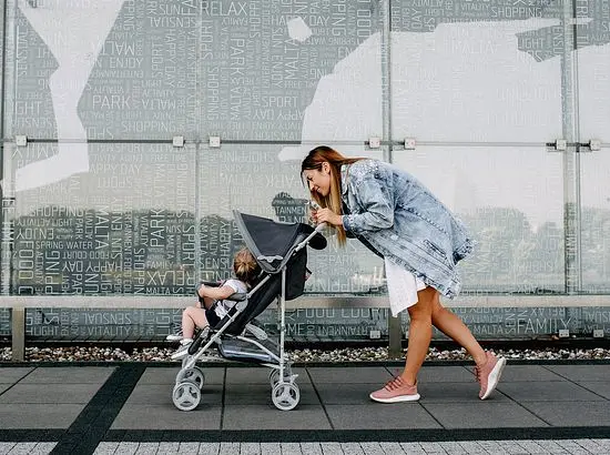 Прогулянкова коляска Lionelo Elia Green Forest, зелена (LO-ELIA GREEN FOREST) - фото 9