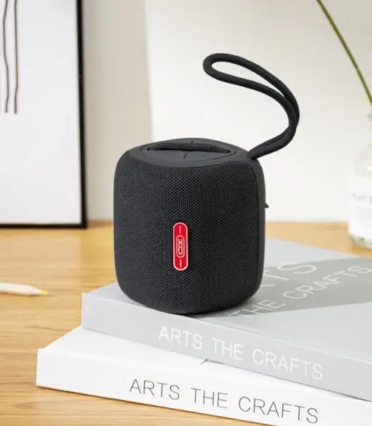 Портативна Bluetooth-колонка XO F38 Thor Outdoor Bluetooth Speaker Чорний - фото 2