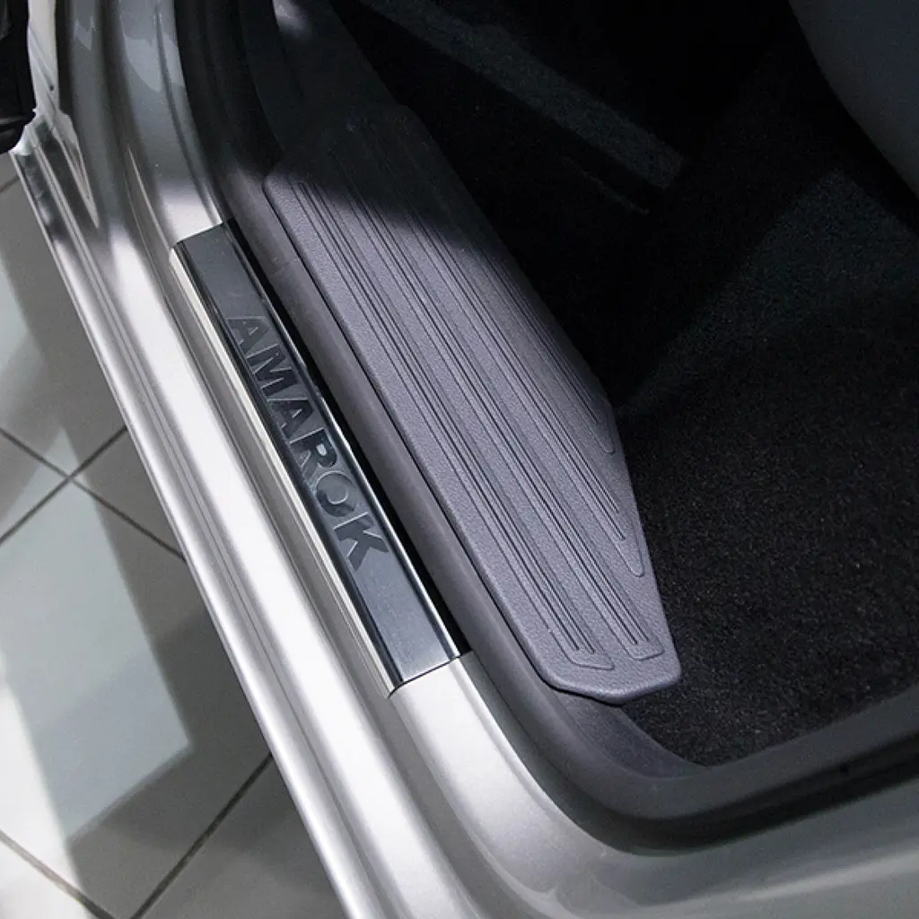 Накладки на пороги для Volkswagen Amarok 2009-2022 Нержавіюча сталь із загином і Логотипом 2 шт (Premium P-VW01) - фото 2
