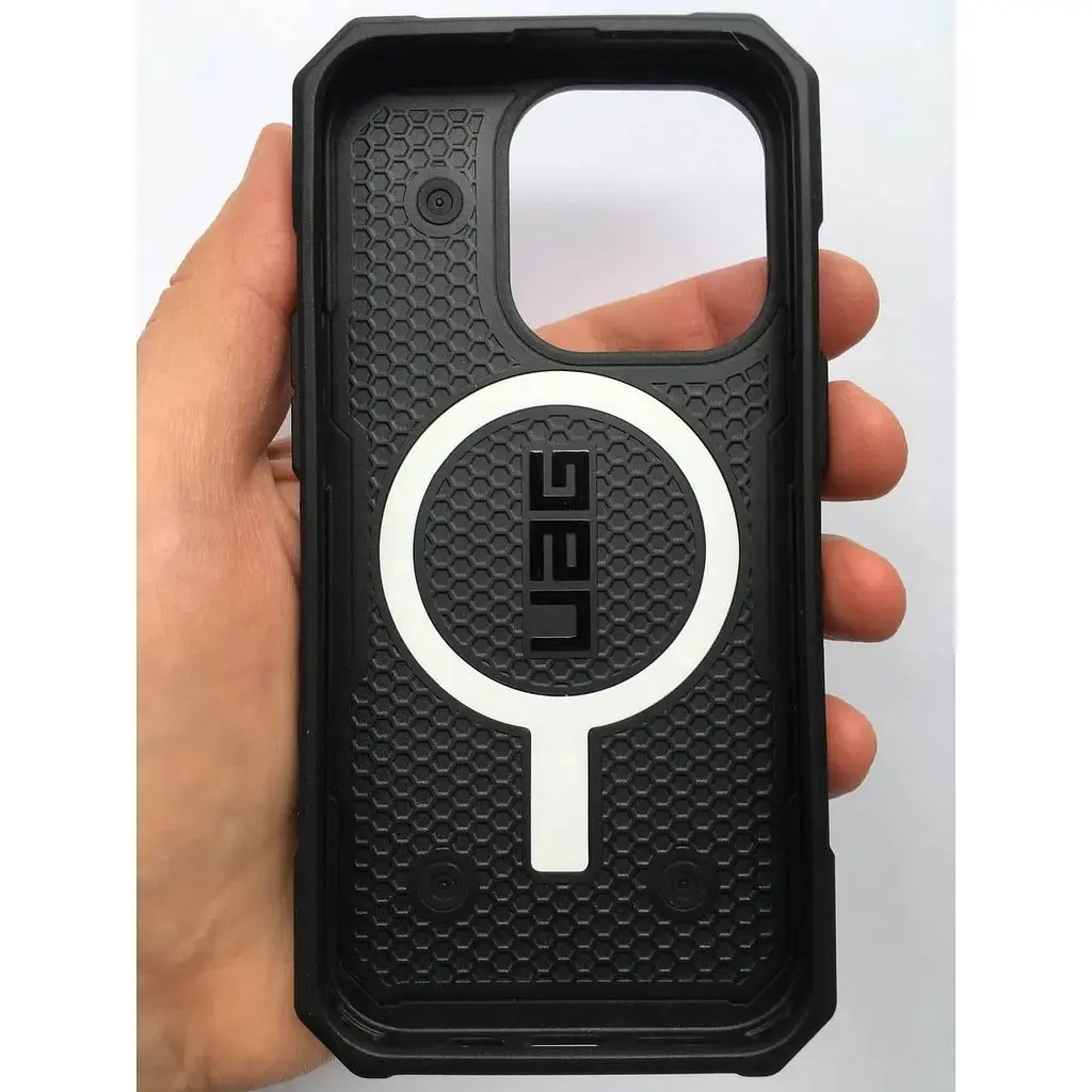 Оригинальный противоударный чехол UAG Pathfinder MagSafe для iPhone 14 Pro (6.1") Black 114054114040 - фото 5