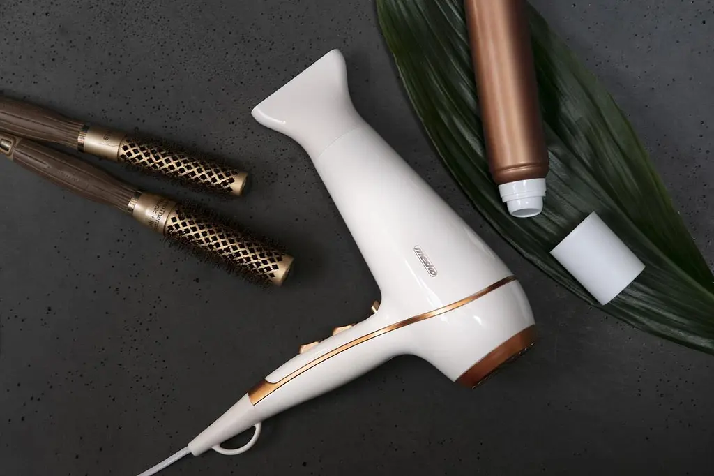 Фен Mesko MS 2250, 2100 Вт 2 уровня обдува холодный режим концентратор петля для подвешивания 1 шт. белый (33705-IS) - фото 5