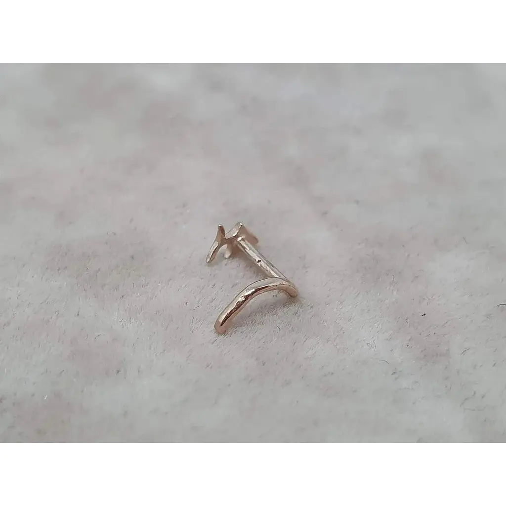 Золота сережка-пірсинг Dear в ніс Dear. 1013 - фото 2