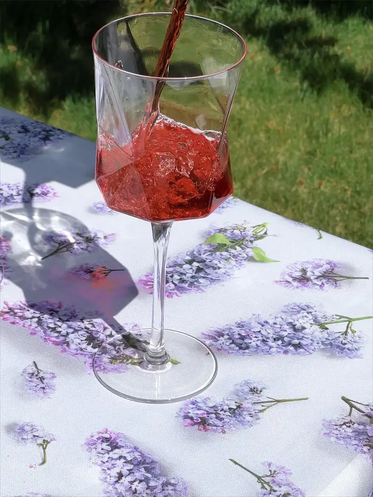 Водоотталкивающая Скатерть с 3D принтом Сирень 100х100 см (+ 4 салфетки 30х40) Сиреневый - фото 9