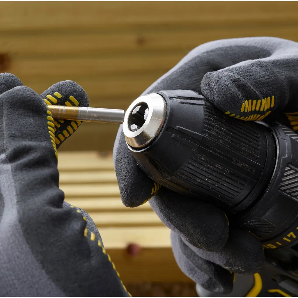 Шуруповерт аккумуляторный Stanley FatMax V20 (SFMCD700C2S-QW) - фото 6