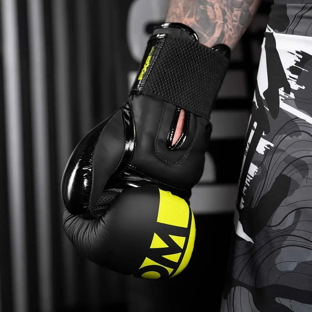 Боксерські рукавиці Phantom Athletic APEX Elastic, чорний/неоново-жовтий - 16 унцій - фото 5