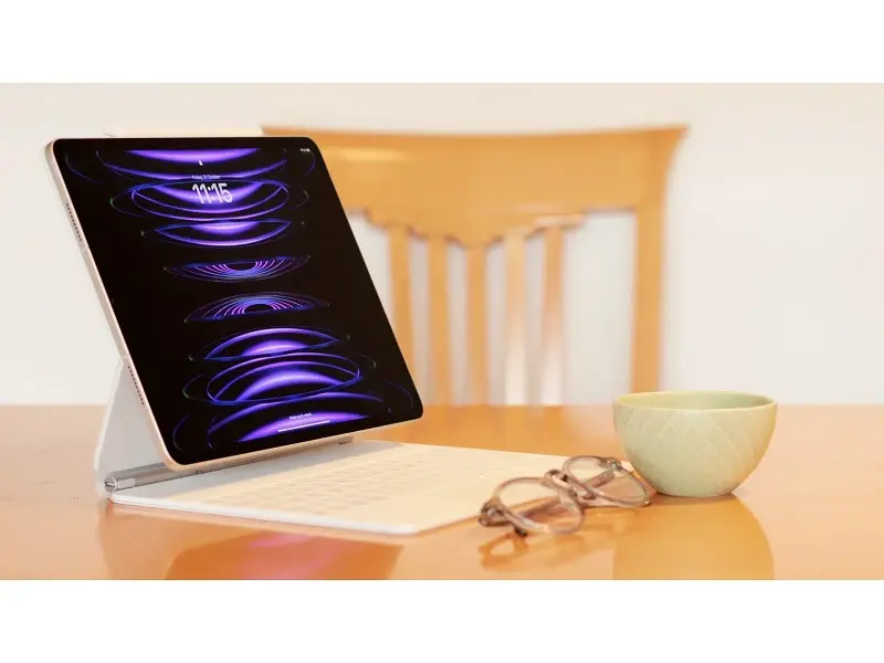 Планшет Apple iPad Pro 11 2022 Wi-Fi 1TB Silver (MNXL3) - фото 3