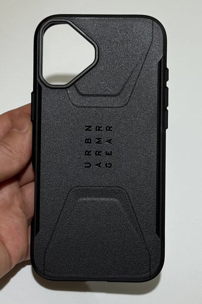 Оригинальный противоударный чехол для Iphone 16 PLUS UAG Civilian MagSafe Black 114443114040 - фото 5