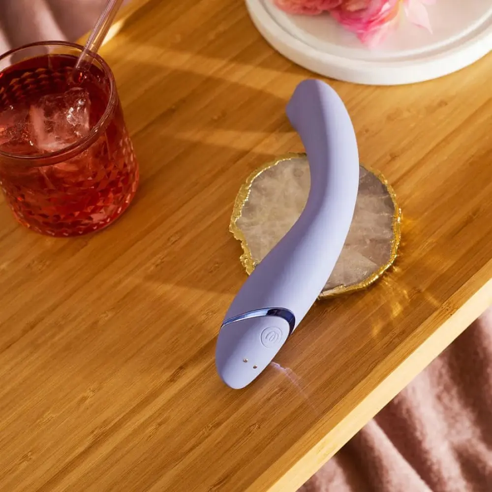 Лубрикант Womanizer OG Lilac + 50 мл - Вакуумний вибратор для точки G, 17,6 см фиолетовый - фото 14