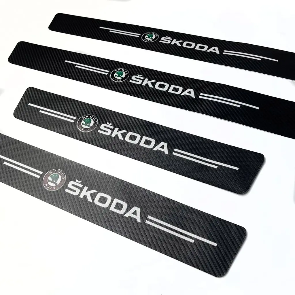 Захисна плівка накладка на пороги для Skoda Чорний Карбон 4 шт - фото 2