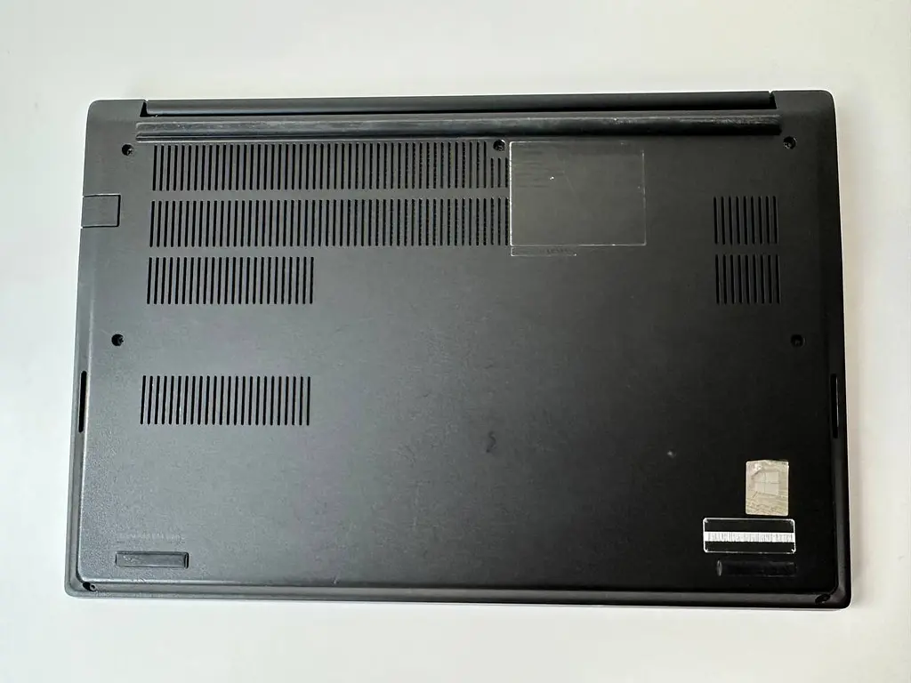 Ноутбук Lenovo ThinkPad E14 Gen 2 14" (i5-1135G7 / 8GB / SSD 256GB / 1920х1080 IPS) б/в - фото 11