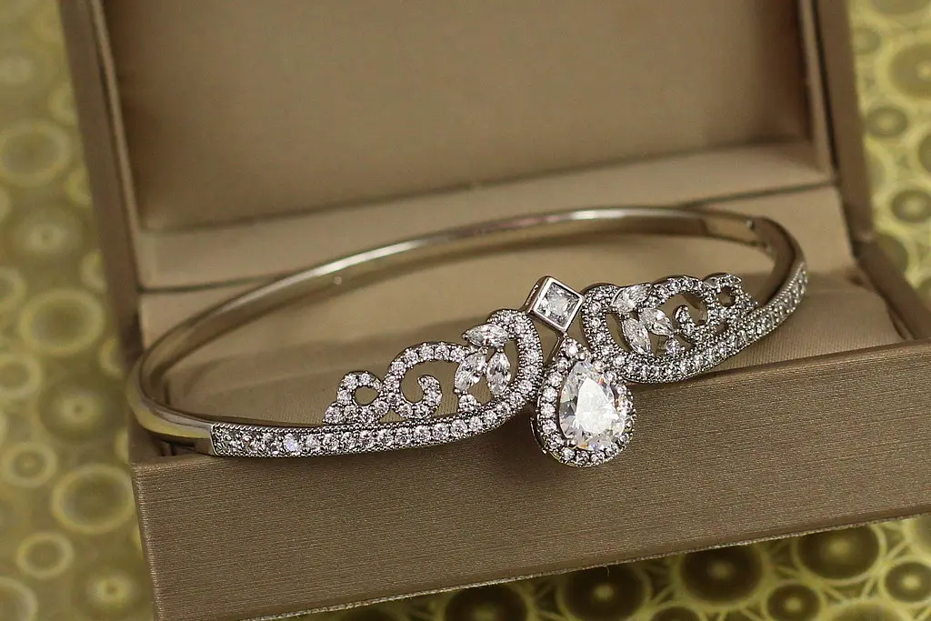 Браслет бенгл Xuping Jewelry Воцаріння 60 мм на руку від 17 см до 19 см сріблястий - фото 2