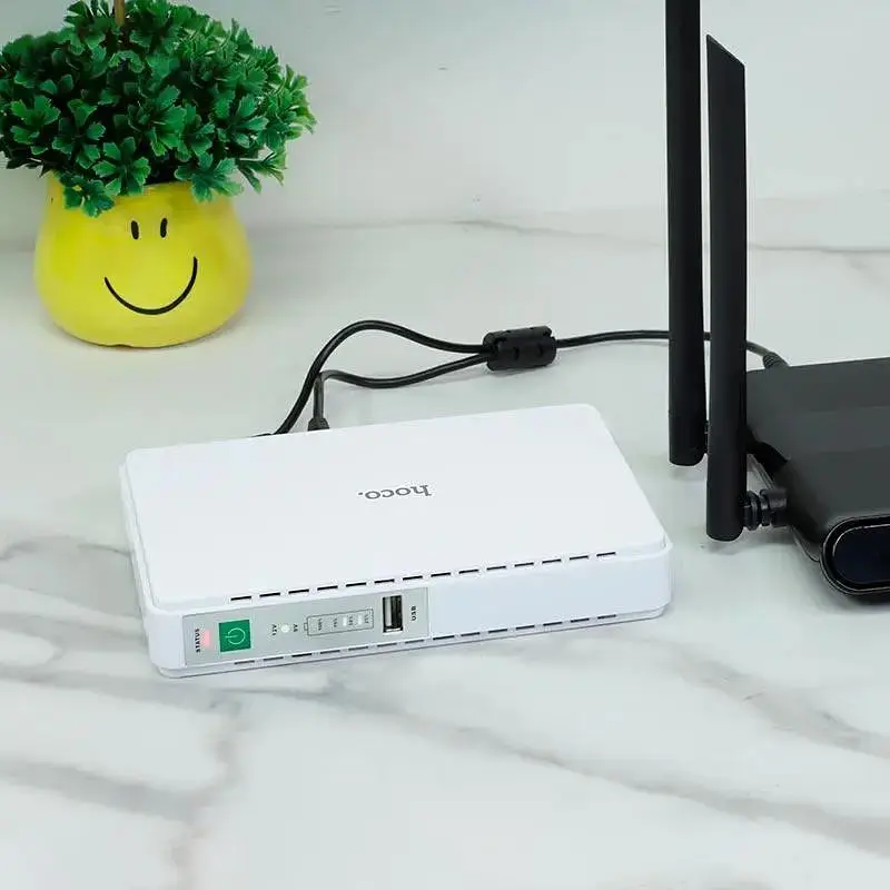 Источник бесперебойного питания Hoco DB25 Plus Smart Mini UPS для роутеров 5V/9V/12V 10000 mAh White - фото 4