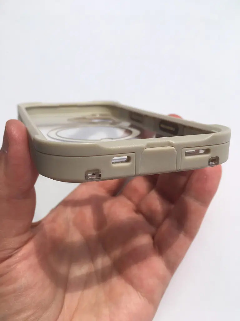 Чохол ZAGG Gear4 Rainier MagSafe KS для iPhone 17 Прозорий протиударний із підставкою Бежевий - фото 8