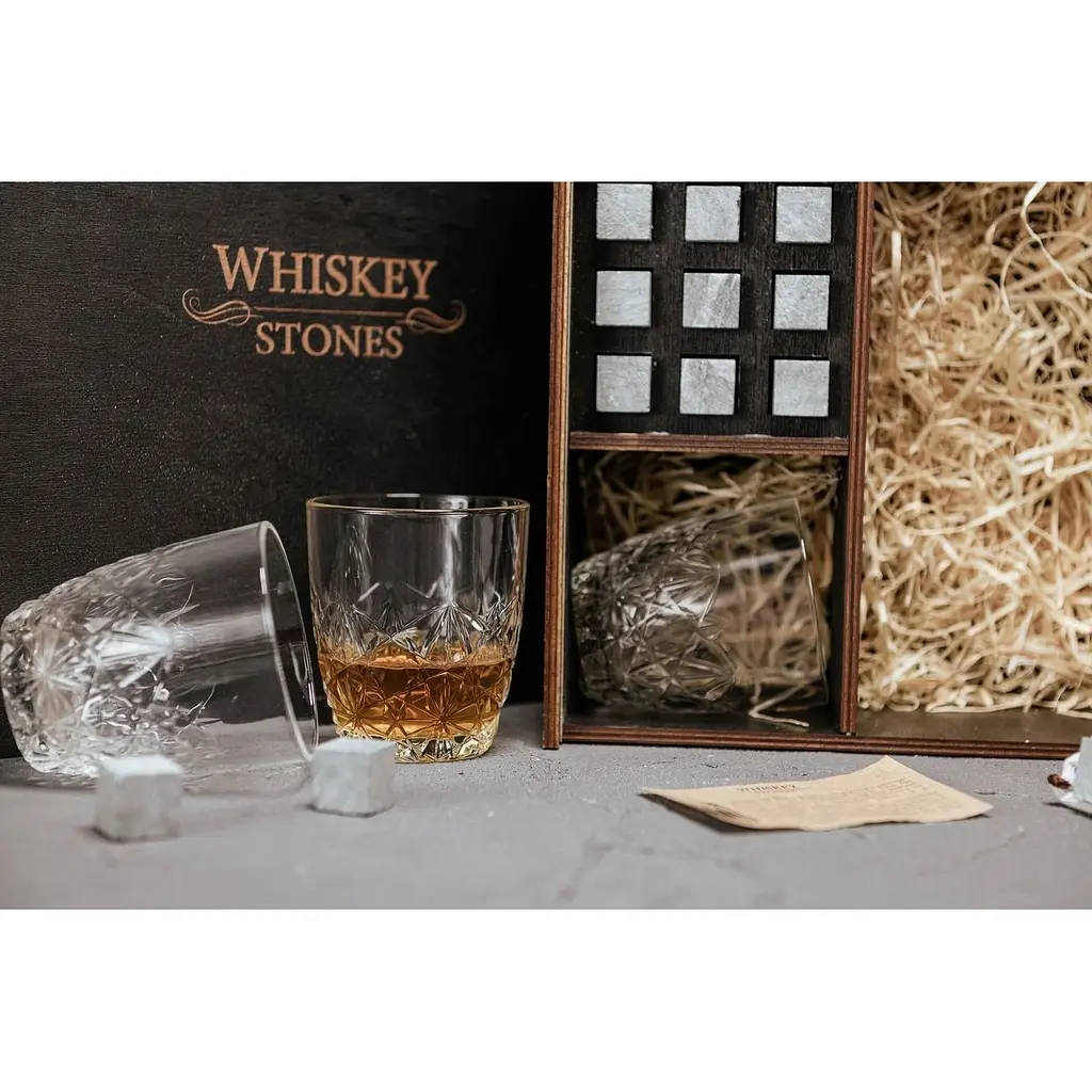 Подарунковий набір Whiskey Stones камені для віскі у дерев'яному пеналі №8 + 4 склянки Bormioli Rocco Dedalo + щипці + мішечок - фото 5