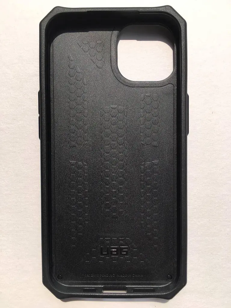 Оригінальний протиударний чохол UAG Monarch для iPhone 13 \| 14 (6.1") Black Carbon (113171114242) - фото 7