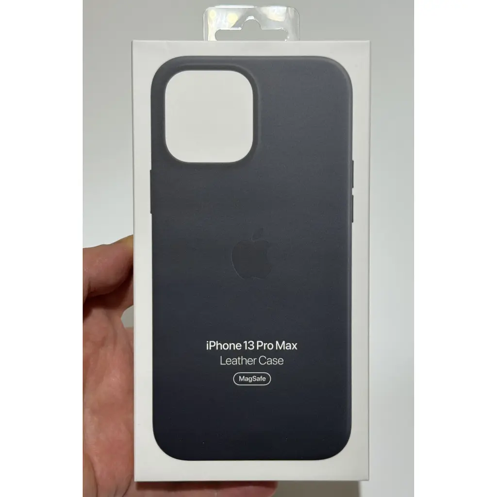 Оригінальний шкіряний чохол Apple Leather Case with MagSafe для iPhone 13 Pro Max (6.7") Midnight Black MM1R3ZM/A - фото 2