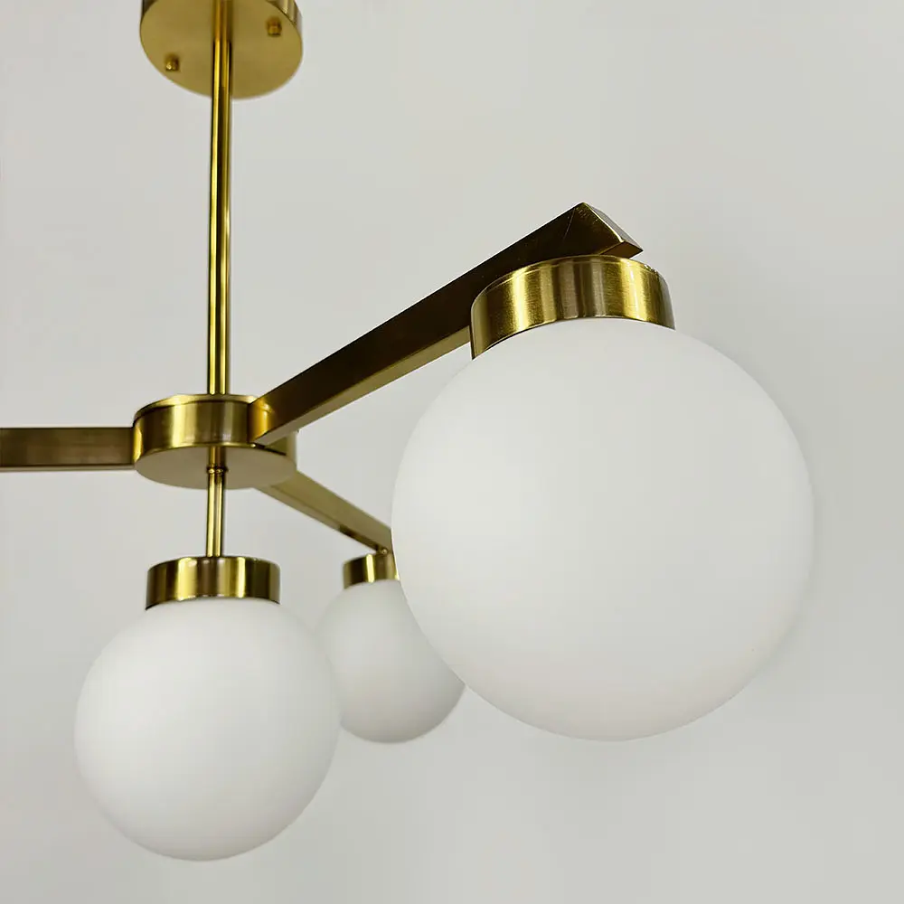 Латунная люстра на 4 белых плафона Ø 60 см | Ст. SGJ 6.4 AB+WT | Line F - фото 3