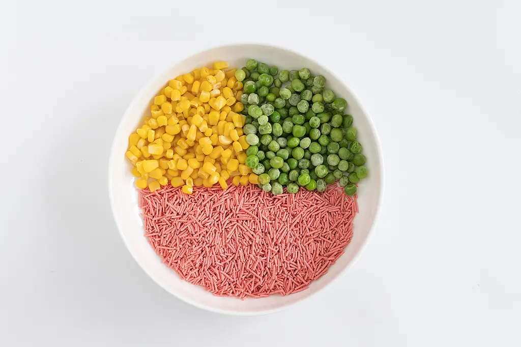 Біорозкладний наповнювач для котячих туалетів UniQ PETS Cat Litter Tofu Peach 2.5 кг - фото 3