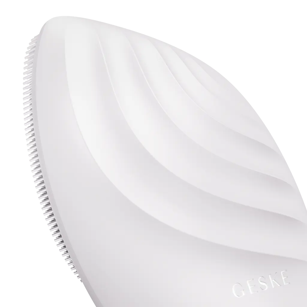 Електронна звукова щітка для обличчя GESKE Sonic Facial Brush 5 в 1 пудрова - фото 4
