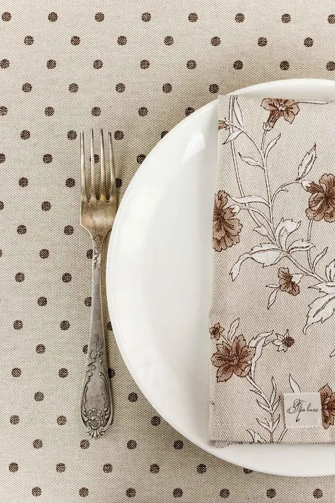 Скатерть Прованс Хозяйка Горох 136х120 см коричневая (31560) - фото 6