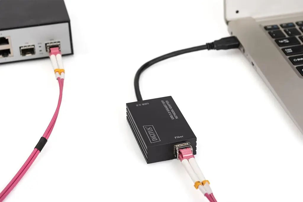 USB-хаб Digitus USB-A SFP, USB 3.0 Gigabit Network (DN-3026) - фото 7