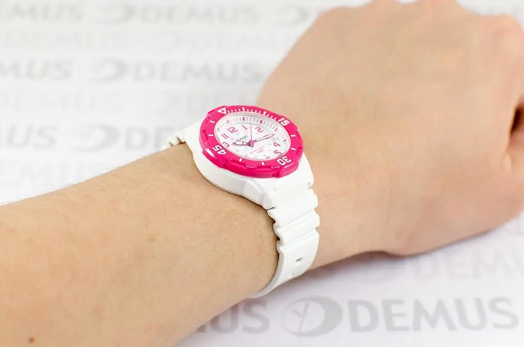 Годинник Casio LRW-200H-4BVEF - фото 2