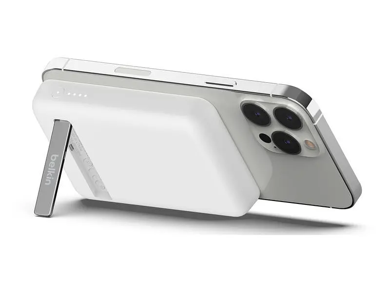 Зовнішній акумулятор (павербанк) Belkin 5000mAh 15W MagSafe Qi2 White (BPD004BTWT) - фото 4
